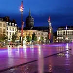 Studio climatisé Place de Jaude Garage balcon tv wifi